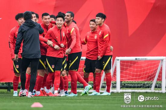  法兰克福主帅炮轰赛程密集影响状态  