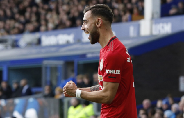  朗斯门将弗里克超级失误，赛后公开道歉  